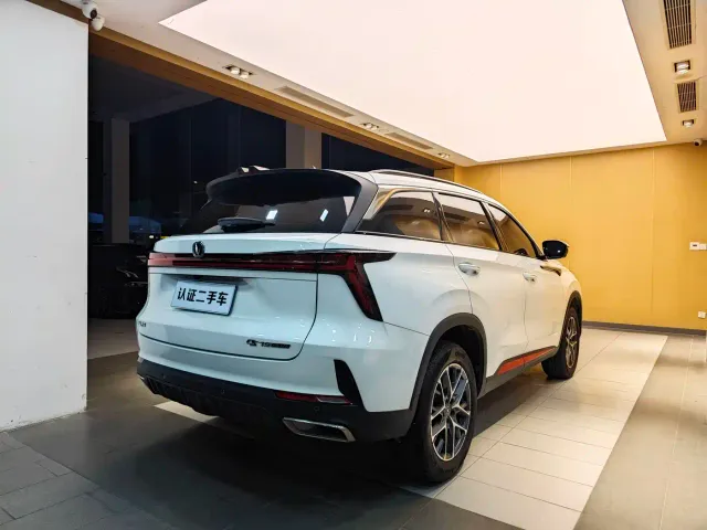 Changan CS75 Plus — Фото автомобиля 29