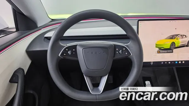 Tesla Model 3 — Фото автомобиля 11