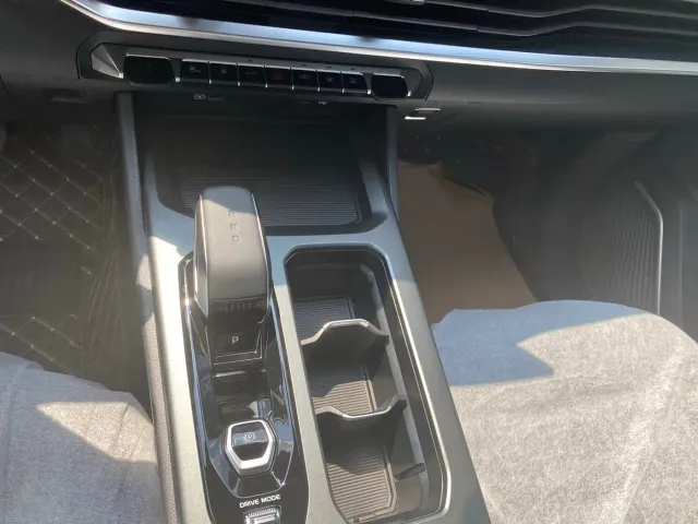 Geely Haoyue L — Фото автомобиля 7