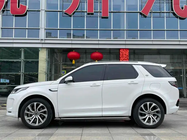 Land Rover Discovery Sport — Фото автомобиля 9