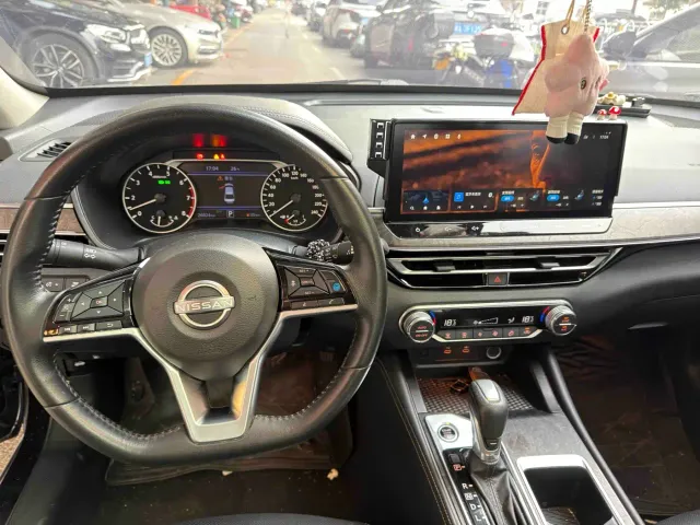 Nissan Teana — Фото автомобиля 4