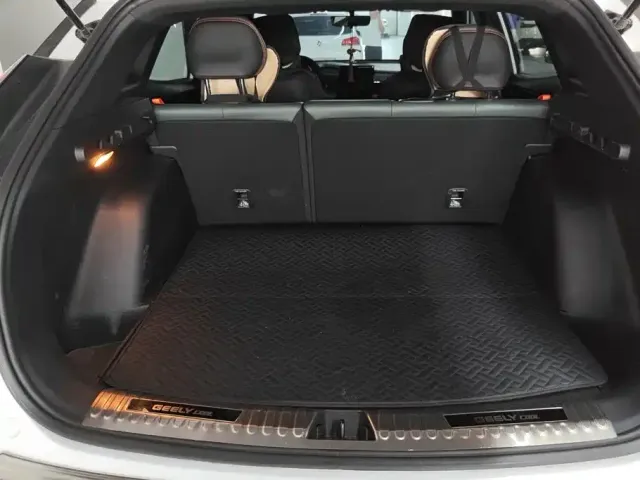 Geely Boyue — Фото автомобиля 4