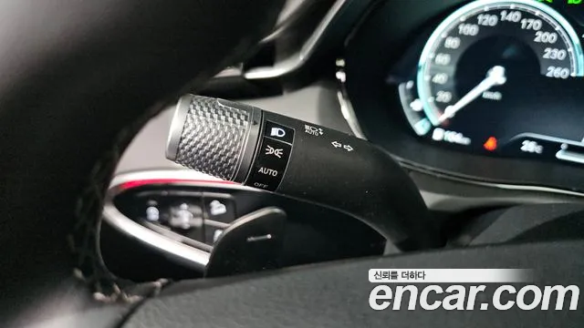 Genesis GV70 2.5T Бензин 2WD — Фото автомобиля 26