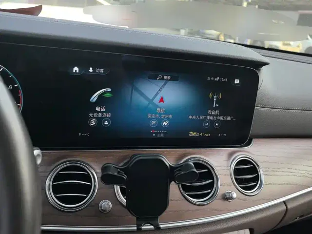 Mercedes-Benz E-Class — Фото автомобиля 13