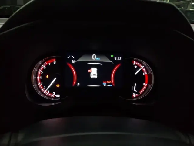 Toyota RAV4 — Фото автомобиля 11