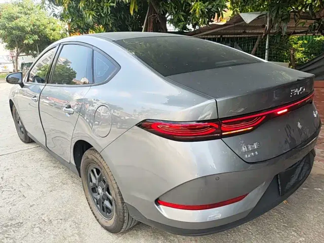 BYD Qin PLUS — Фото автомобиля 4