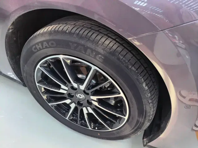 Changan Qiyuan A06 — Фото автомобиля 4
