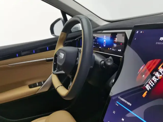 Geely Boyue L — Фото автомобиля 22