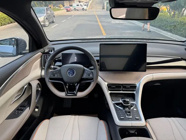 BYD Song Pro — Фото автомобиля 16