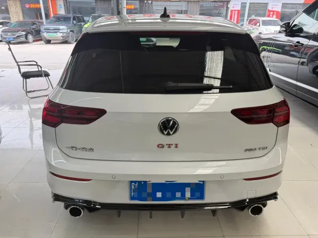 Volkswagen Golf GTI 2021 380TSI DSG GTI — Фото автомобиля 14