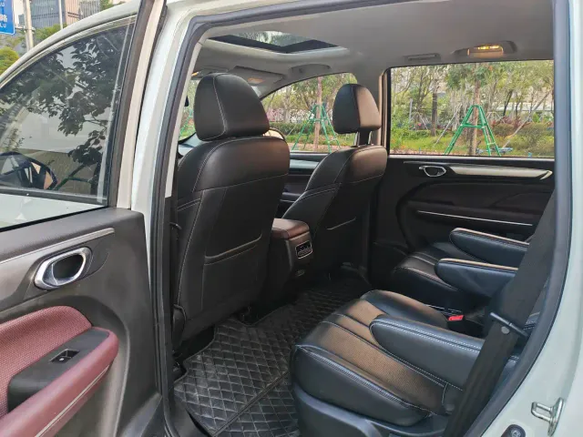 GAC Trumpchi M6 — Фото автомобиля 9