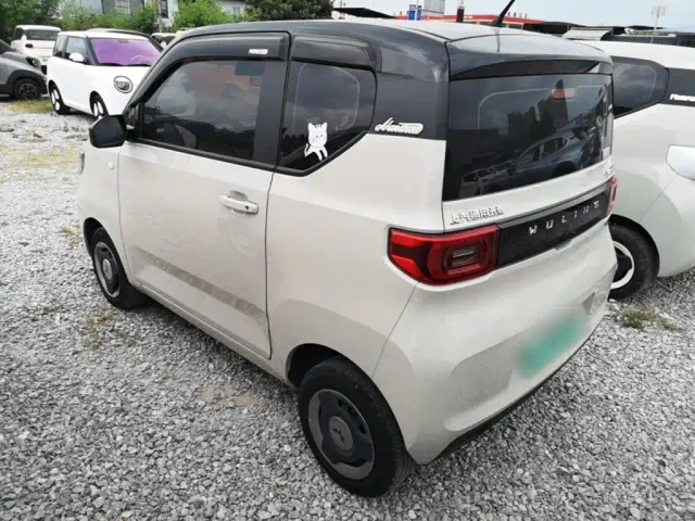 Wuling Hongguang Mini EV — Фото автомобиля 4