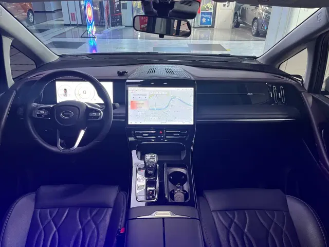 GAC Trumpchi M8 — Фото автомобиля 17
