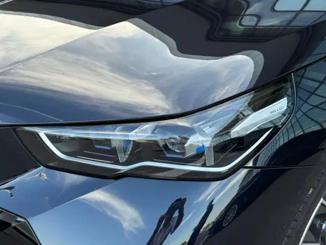 BMW 5 Series — Фото автомобиля 5