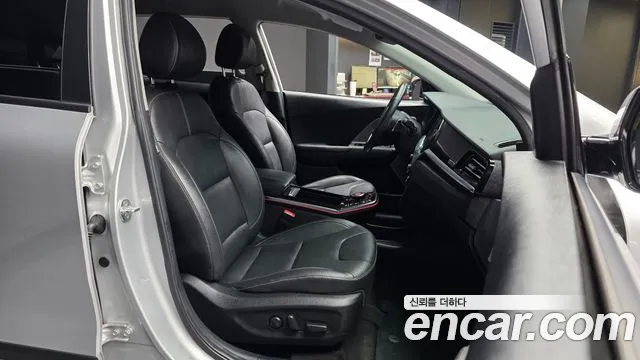 Kia Niro Niro Plus Air — Фото автомобиля 11