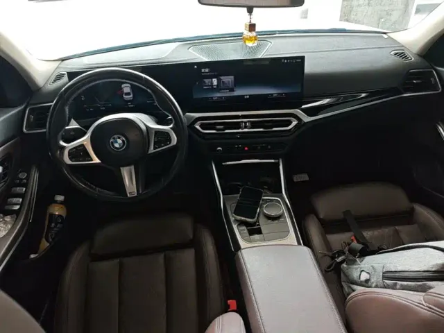 BMW i3 — Фото автомобиля 9