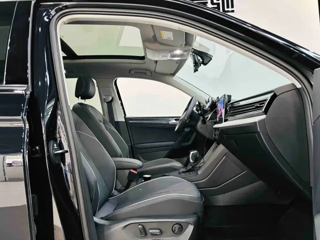 Volkswagen Tiguan L — Фото автомобиля 29