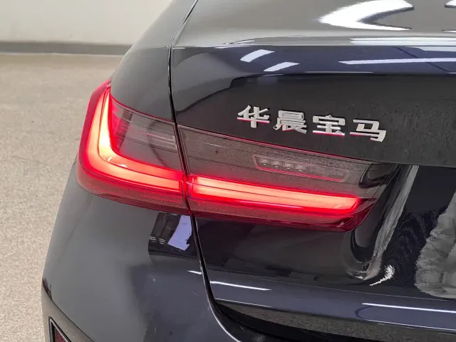 BMW 3 Series — Фото автомобиля 23