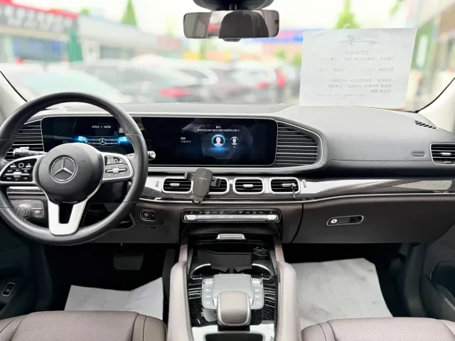 Mercedes-Benz GLE-Class — Фото автомобиля 11