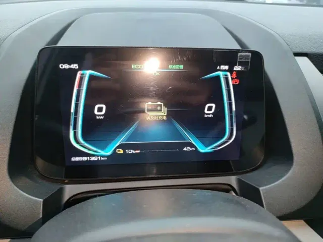 BYD Yuan Pro — Фото автомобиля 11