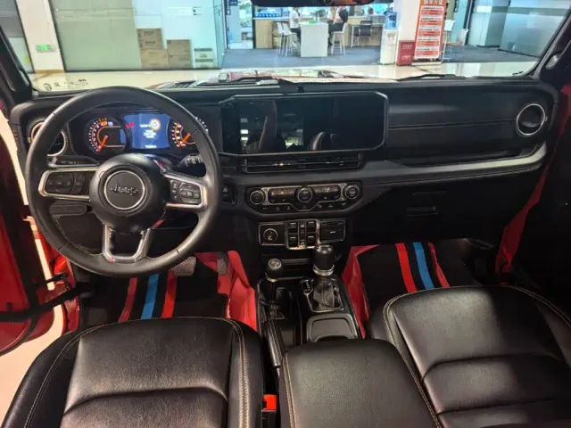 Jeep Wrangler — Фото автомобиля 8