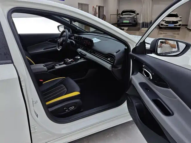 GAC Trumpchi Emkoo — Фото автомобиля 8