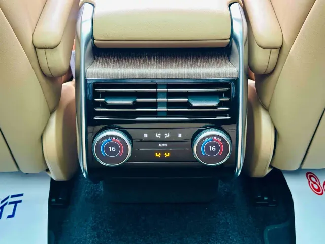 Land Rover Range Rover — Фото автомобиля 15