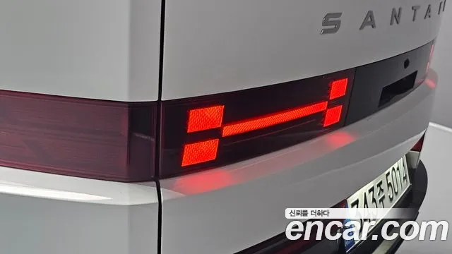Hyundai Santafe Santa Fe (MX5) Бензин 2.5T 2WD — Фото автомобиля 20