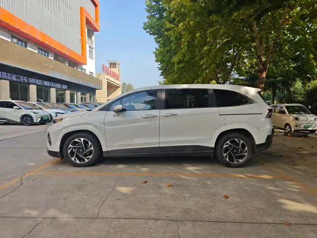 Hyundai Custo — Фото автомобиля 2
