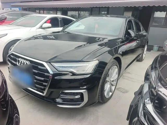 Фотография автомобиля — Audi A6L