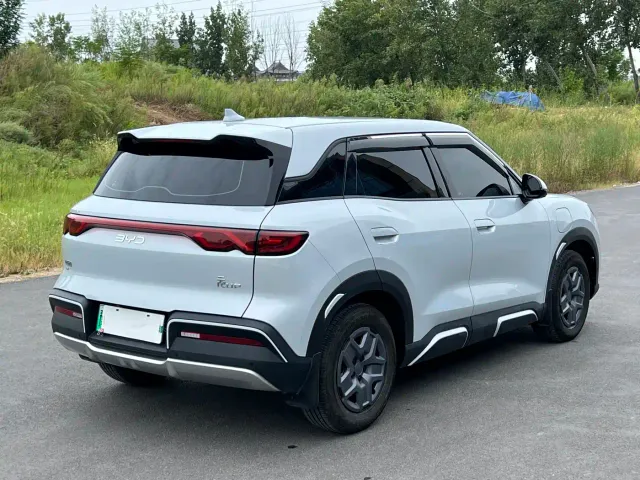 BYD Yuan UP — Фото автомобиля 4