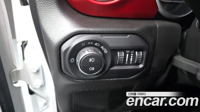 Jeep Wrangler Wrangler (JL) 2.0 Rubicon 2 двери — Фото автомобиля 20