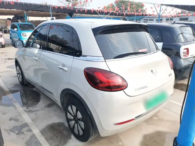 Wuling Bingo — Фото автомобиля 4