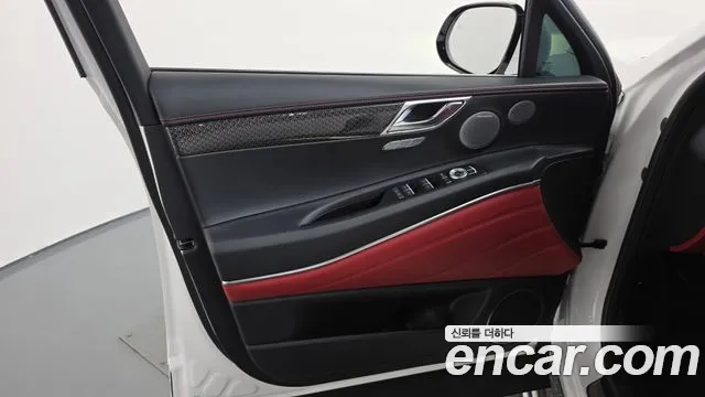 Genesis GV80 — Фото автомобиля 18