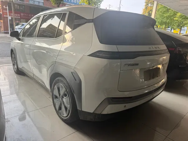 GAC Aion Y — Фото автомобиля 12