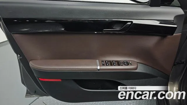 Hyundai Grandeur GN7 — Фото автомобиля 13