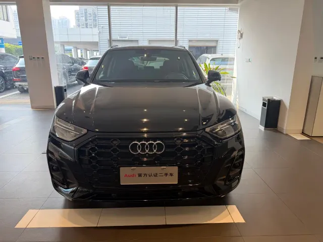 Audi Q5L — Фото автомобиля 2