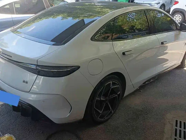 BYD Seal — Фото автомобиля 10