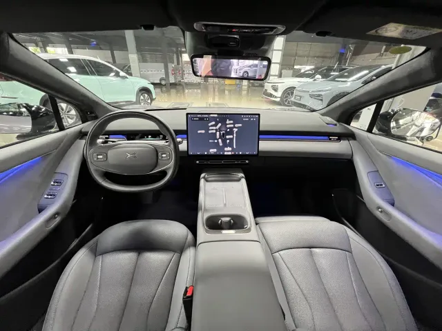 Xpeng P7+ — Фото автомобиля 11