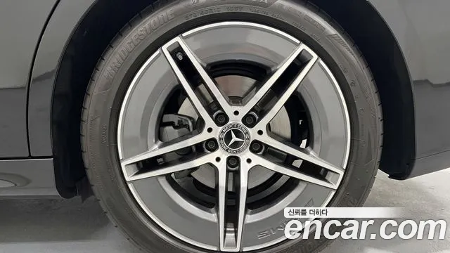 Mercedes-Benz E-Class W214 — Фото автомобиля 5