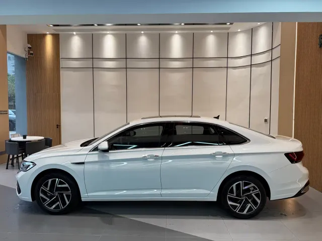 Volkswagen Sagitar — Фото автомобиля 4