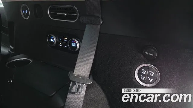 Genesis GV80 — Фото автомобиля 24