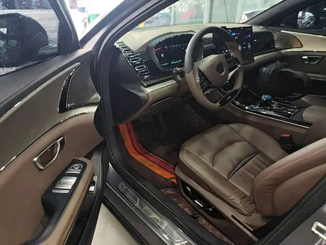 BYD Han — Фото автомобиля 15