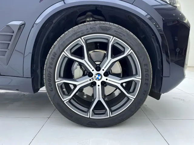 BMW X5 — Фото автомобиля 5
