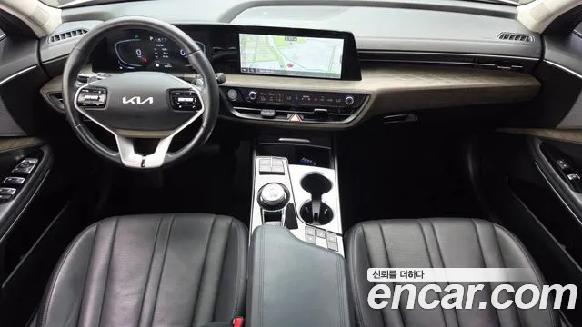 Kia K8 — Фото автомобиля 10