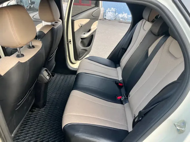 BYD Dolphin — Фото автомобиля 12