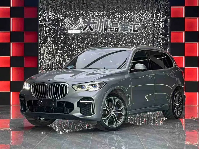 Фотография автомобиля — BMW X5