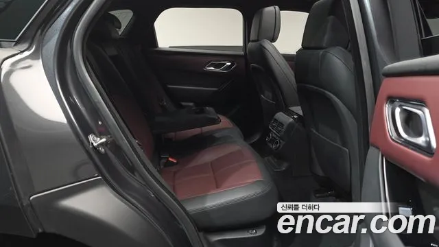 Land Rover Range Rover Velar — Фото автомобиля 17