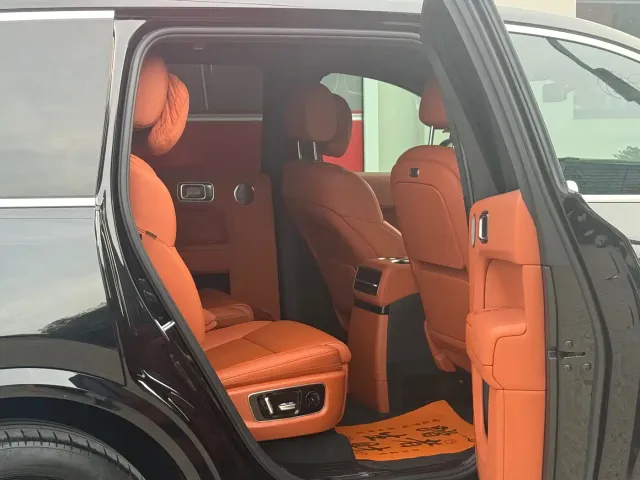 Li Auto L9 — Фото автомобиля 9