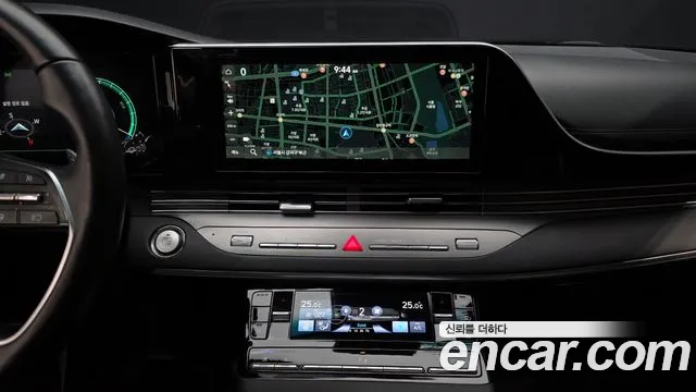 Hyundai Grandeur (New) Hybrid — Фото автомобиля 14
